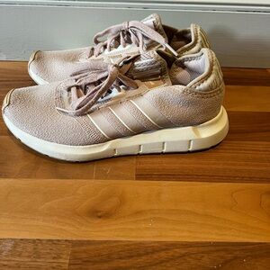 Adidas Swift Run X Women’s